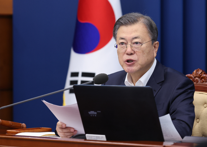 발언하는 문재인 대통령. 연합뉴스