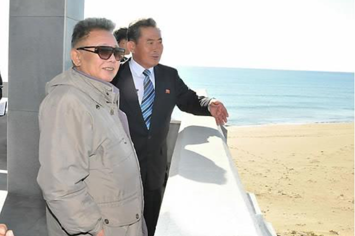 지난 2011년 단천항 건설현장에 방문한 김정일 국방위원장. 연합뉴스