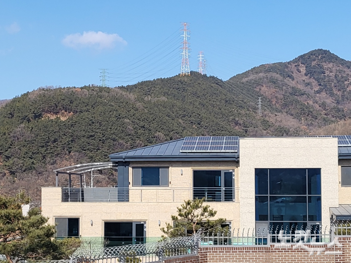 박근혜 전 대통령이 거주할 것으로 알려진 대구 달성군 유가읍의 한 주택. 류연정 기자