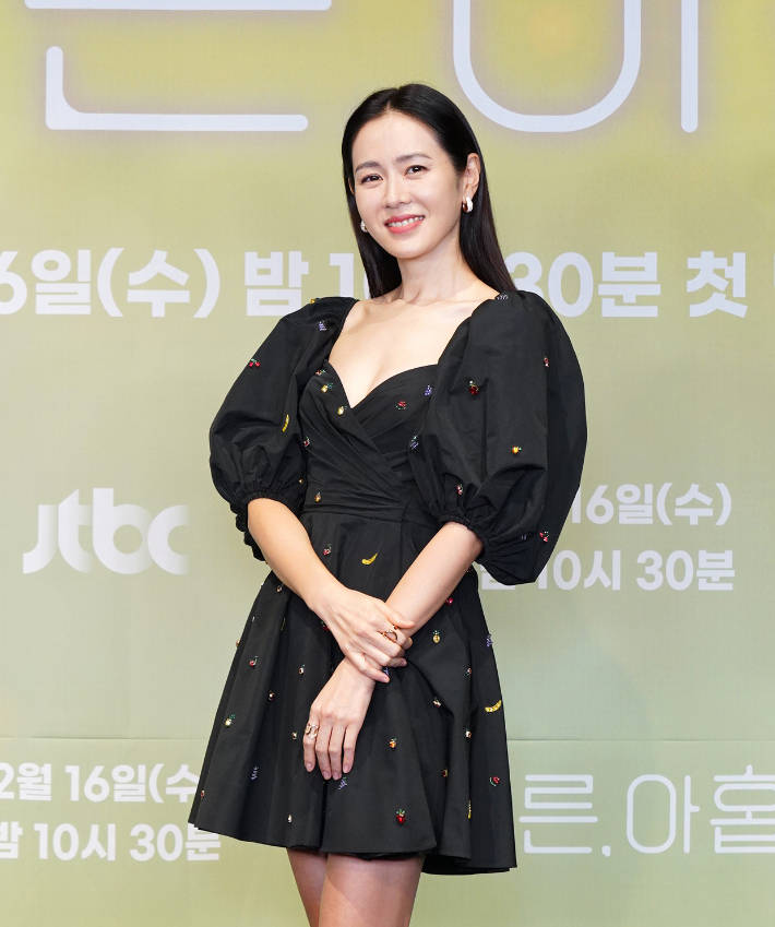 JTBC 새 수목드라마 '서른, 아홉'에서 차미조 역을 맡은 배우 손예진. JTBC 제공