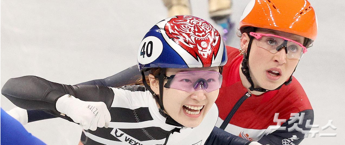 최민정이 16일 중국 베이징 캐피털 인도어 스타디움에서 열린 2022 베이징동계올림픽 쇼트트랙 여자 1500m 경기에서 금메달을 획득하고 있다. 박종민 기자