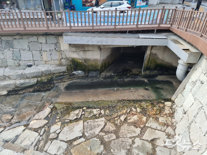 복원 사업이 진행된 부산 동구 초량천. 송호재 기자