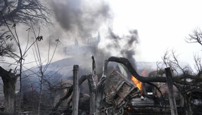 러시아군 폭격에 파괴된 우크라이나 군기지 레이더. 연합뉴스