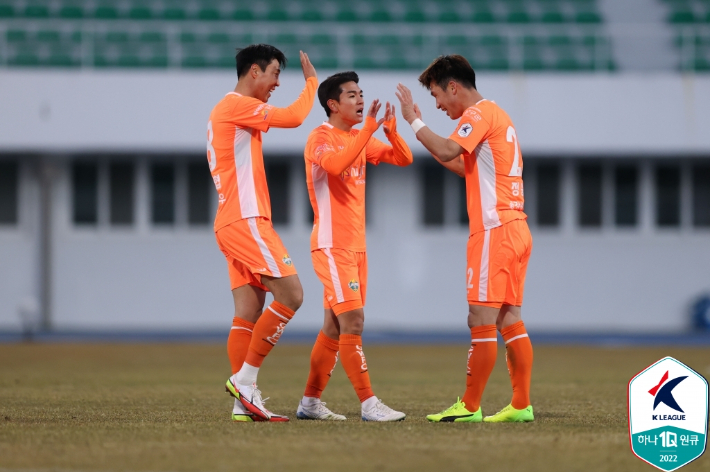 강원FC. 한국프로축구연맹 제공