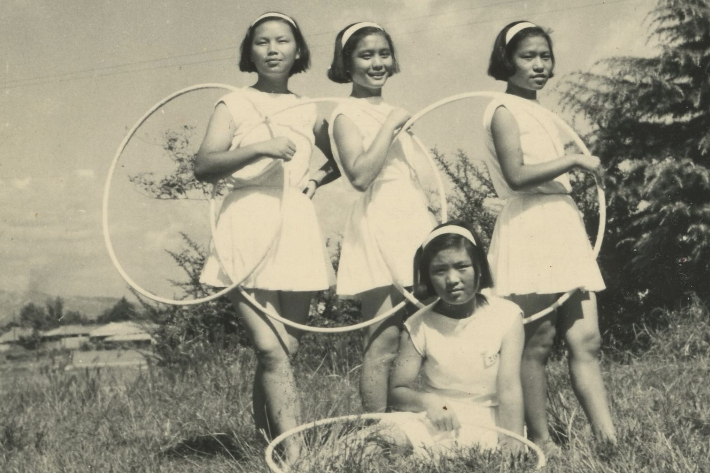 전남여자중학교 학생들이 지난 1965년 제46회 전국체육대회 마스게임을 위해 훌라후프를 연습을 하고 있다. 광주 동구청 제공