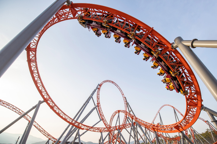 자이언트 디거. 롯데월드 부산 제공