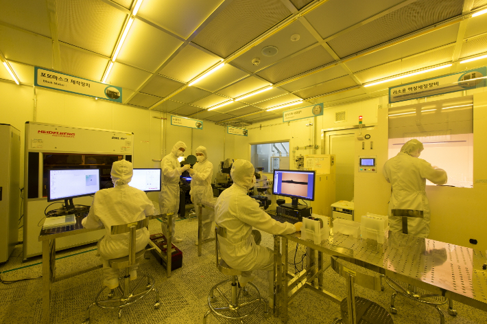 반도체 센서 공정기술과 관련 연구장비를 보유한 방사선기기 팹센터. 한국원자력연구원 제공