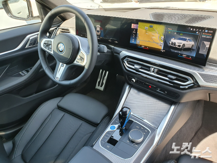 BMW i4. 김승모 기자 