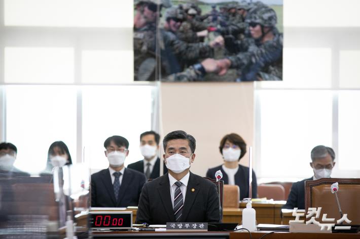 국회 국방위 출석한 서욱 국방부 장관