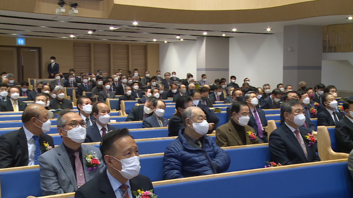 영남지역장로회가 제15회 정기총회를 열고 김경환장로(대구일광교회)를 대표회장으로 추대했다.