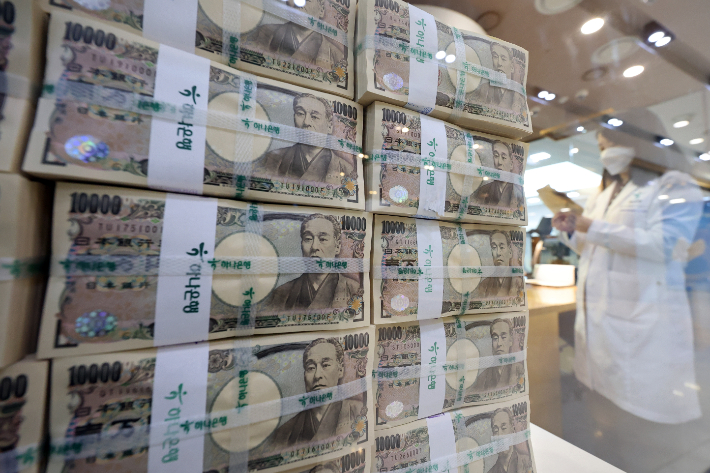 「円の愛好家」である日本銀行総裁でさえ恥ずかしかった「悪い円」