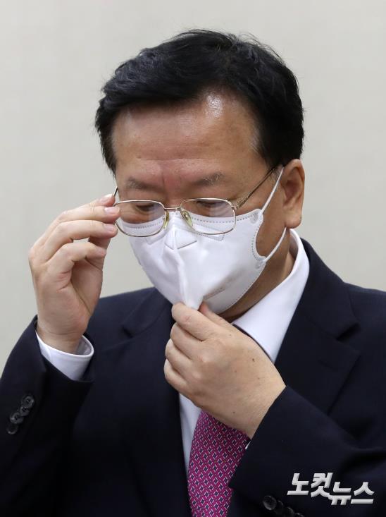 인사청문회 모두발언 준비하는 정호영 보건복지부 장관 후보자