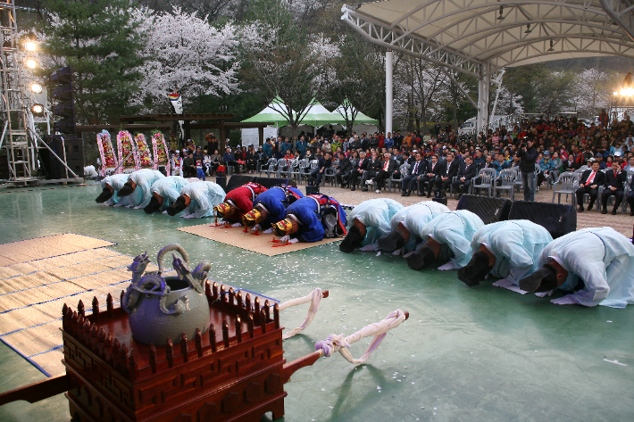 부곡온천축제. 경남도청 제공