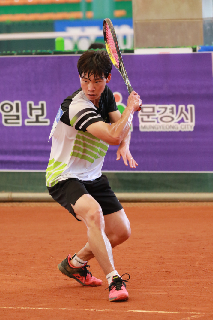 달성군청 김형근. 대한소프트테니스협회