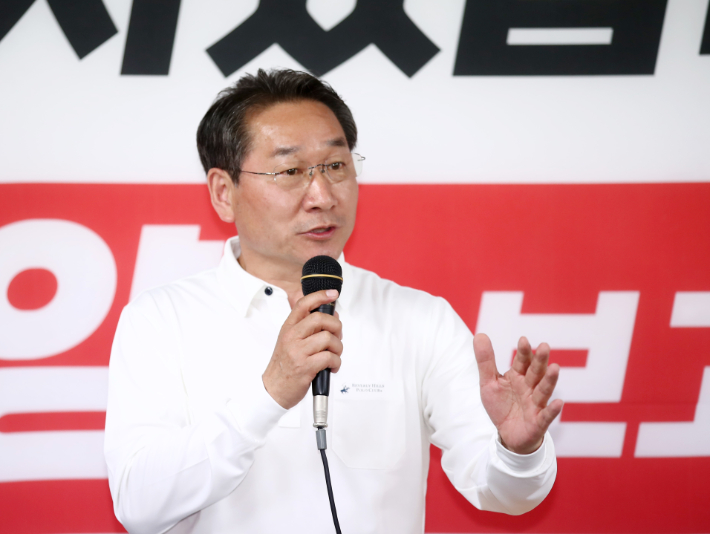 '민주당 출신' 시의원, 유정복 인천시장 후보 지지선언