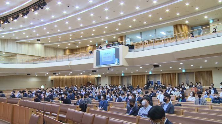 대구/경북 로잔 목회자 콘퍼런스가 '온교회가 온전한 복음을 온 세상에 전하자'라는 모토를 가지고 대구동신교회에서 열렸다.