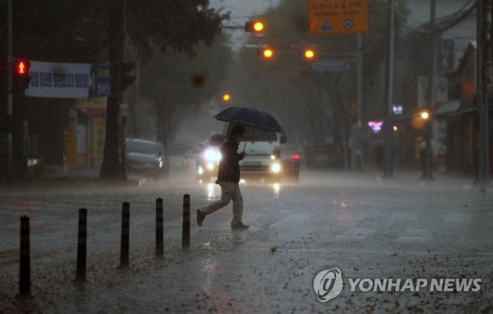 폭우가 쏟아지는 모습. 연합뉴스