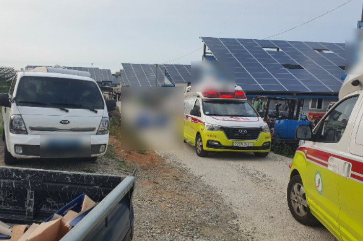지난 16일 오후 5시 40분쯤 아내와 처남댁에게 흉기를 휘둘러 숨지게 하고 처남을 크게 다치게 한 노모(40대)씨가 경찰에 붙잡혔다. 범행 현장. 전북소방본부 제공