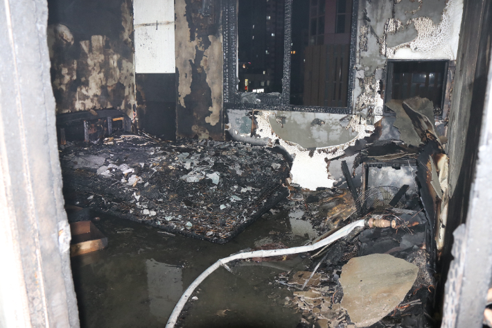 부산 서구의 한 모텔에서 불이 나 투수객 한 명이 다쳤다. 부산경찰청 제공