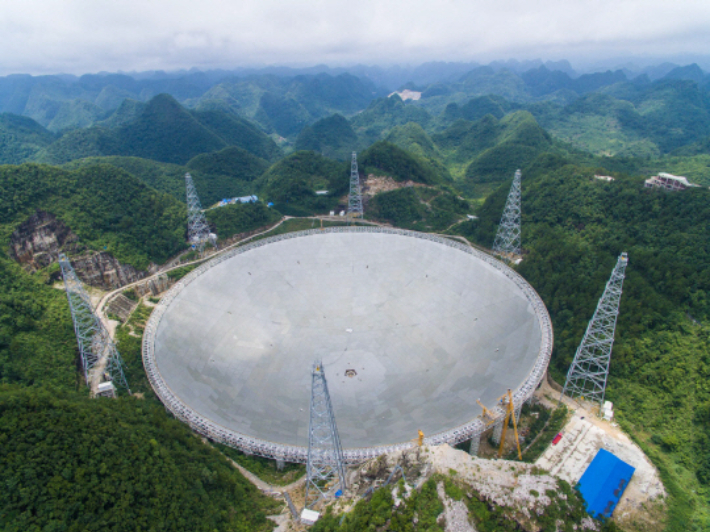 중국의 세계 최대 전파망원경 '톈옌(天眼, Five-hundred-meter Aperture Spherical radio Telescope, FAST). 연합뉴스