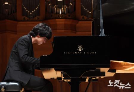 반 클라이번 피아노 콩쿠르 최연소 우승 차지한 임윤찬