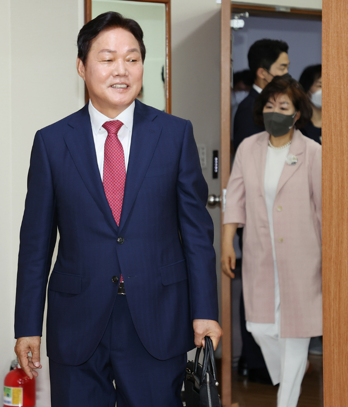박완수 경남지사 "정부 권한·재정 넘겨줘야 수도권 대응 가능"
