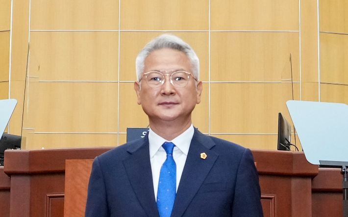 전북도의회 제12대 전반기 운영위원장으로 선출된 김정수 의원(익산2). 전북도의회 제공