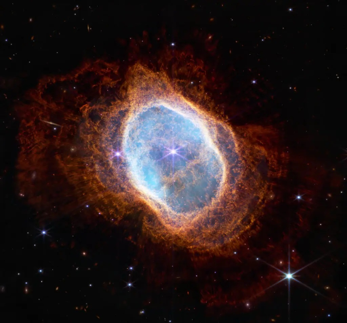 제임스웹 망원경이 찍은 Southern Ring Nebula의 모습. NASA