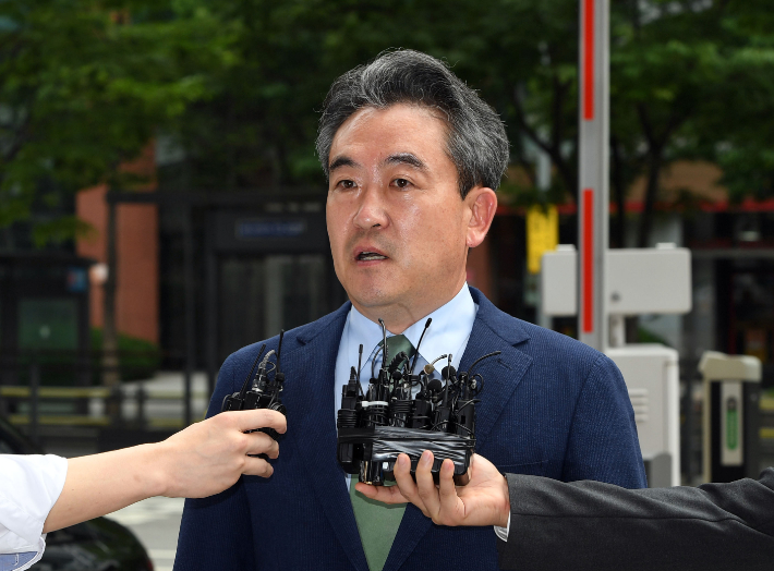 신임 경찰청장에 내정된 윤희근 경찰청 차장이 5일 오전 서울 서대문구 국가경찰위원회에 출석하고 있다. 황진환 기자