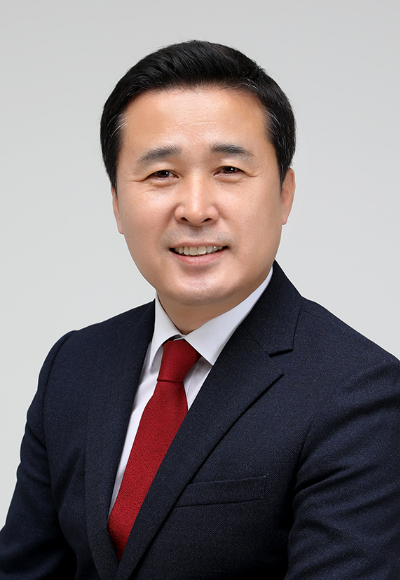 백수명 도의원. 경남도의회 제공