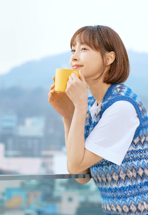 맥심 모카골드 TV광고 장면. 동서식품 제공