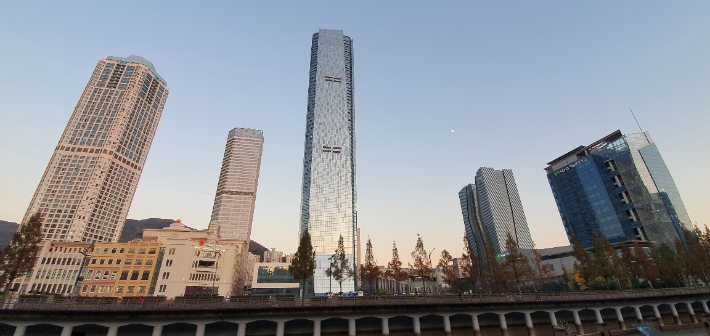 부산국제금융센터(BIFC)에 외국계 금융기관 3개 사가 자리를 잡아 '글로벌 금융도시 부산'으로 한발짝 더 나아가게 됐다. 부산CBS