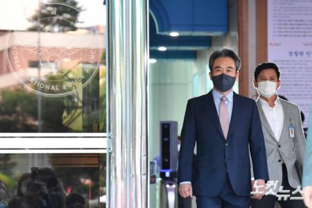 퇴근하는 윤희근 경찰청장 후보자