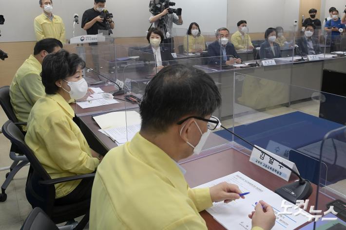 모두발언하는 박순애 사회부총리 겸 교육부 장관