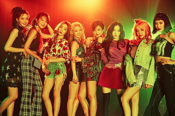 오늘(5일) 데뷔 15주년을 맞은 여성 아이돌 그룹 소녀시대. SM엔터테인먼트 제공