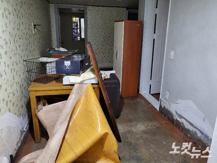 김씨가 거주하고 있는 경기 수원시 장안구 영화동 다세대주택. 이준석 기자