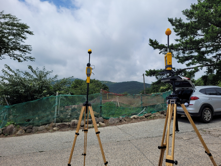 부산 해운대구 장산에서 진행한 공군 레이더 전자파 측정. 부산 해운대구 제공