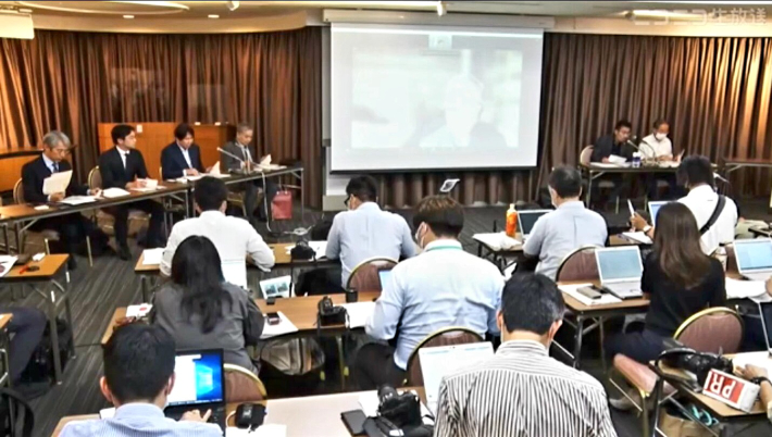 사진은 일본 통일교 헌금 피해자들의 소송을 진행해 온 전국영감상법피해대책변호사연락회가 지난 달 12일 기자회견을 하는 모습. (사진은 유튜브 캡쳐)