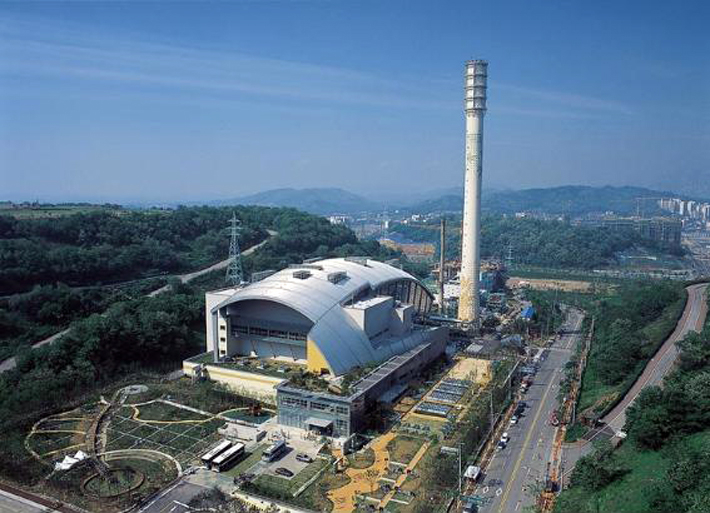 서울 마포구의 광역 자원회수시설 전경. 서울시제공