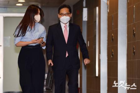 한기정 후보자, 인사청문회 준비사무실 출근