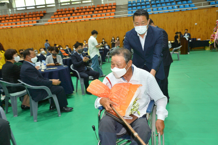 최영일 순창군수가 제42회 장애인의 날 기념행사에 참석했다. 순창군 제공