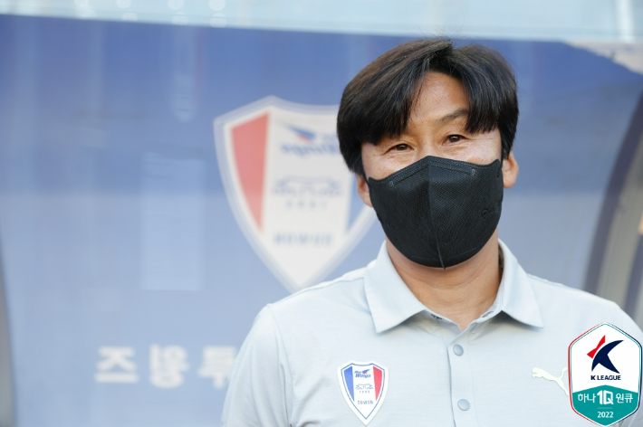 수원 삼성 이병근 감독. 한국프로축구연맹
