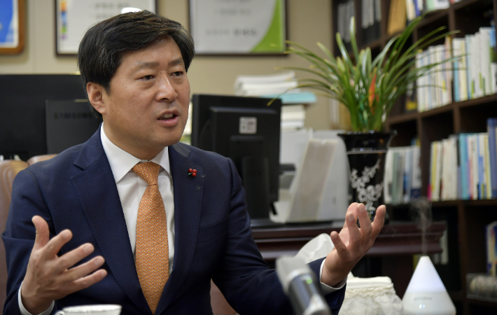 더불어민주당 대변인에 임명된 황명선 전 논산시장. 황명선 대변인 제공