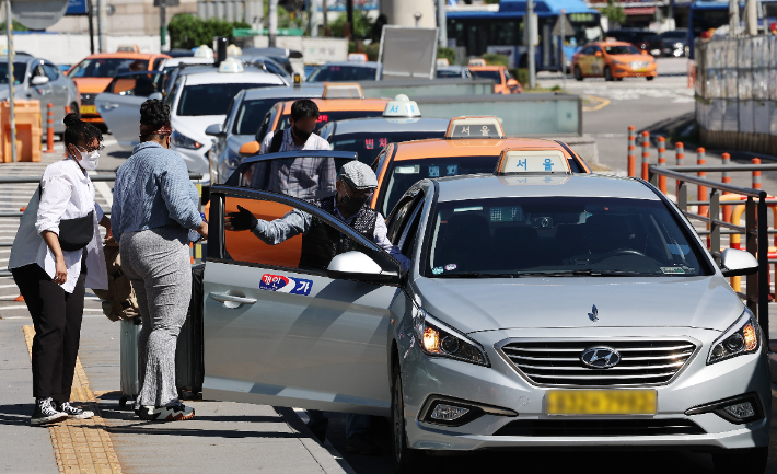 서울역 택시 승강장. 연합뉴스