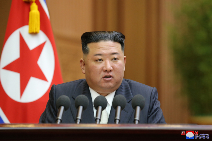 북한 최고인민회의 제14기 제7차회의 2일회의가 지난 8일 평양 만수대의사당에서 진행됐다고 조선중앙통신이 9일 보도했다. 연합뉴스
