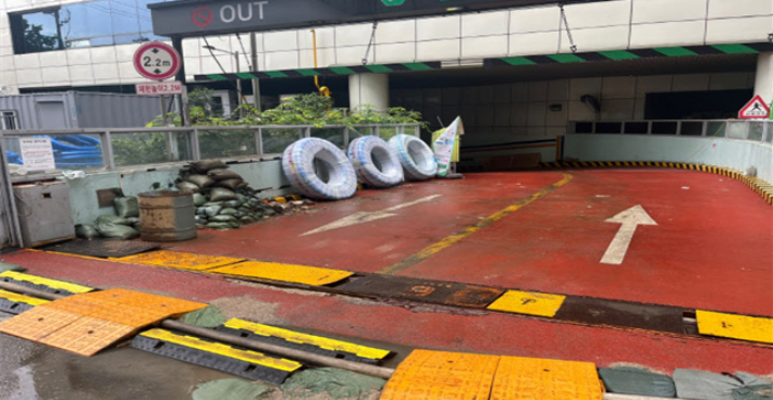 아파트 지하주차장 입구. 전라남도 제공