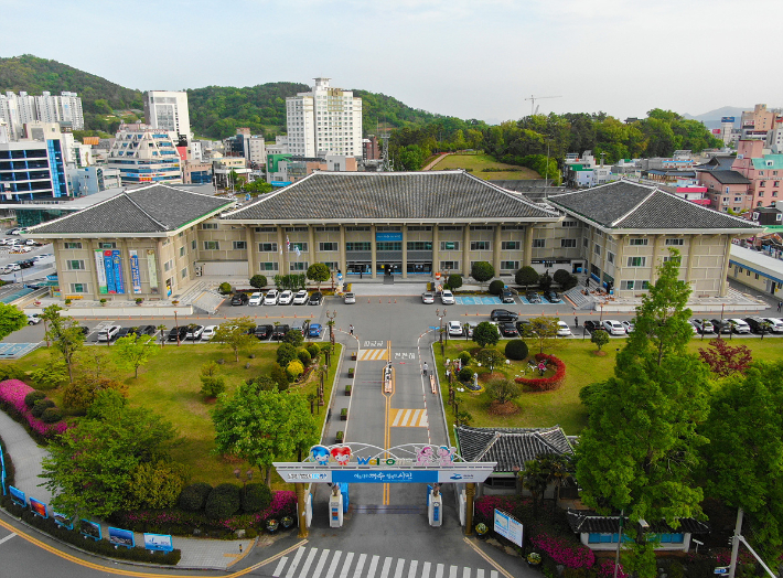 여수시청 전경. 여수시 제공