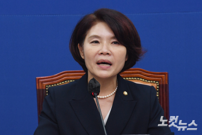 발언하는 더불어민주당 한정애 의원. 박종민 기자