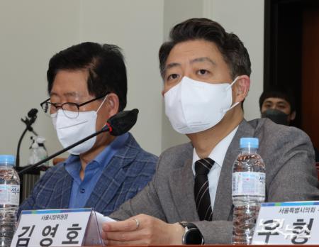 발언하는 민주당 김영호 서울시당위원장