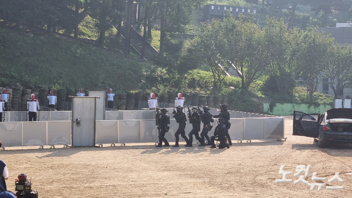 29일 오후 3시 45분경 경찰특공대 요원들이 인질 테러 대응 훈련을 하고 있다. 양형욱 기자